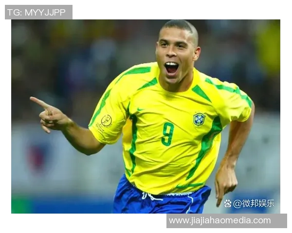 全球足球三大顶尖球星排名及其成就分析揭秘