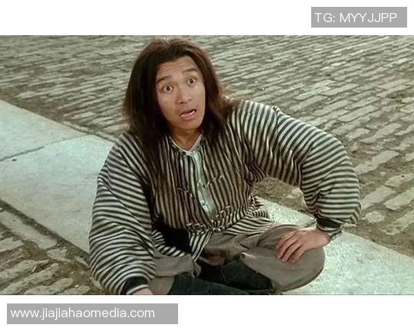 昔日足球天王坠入困境流落街头人生跌入谷底的无奈转折